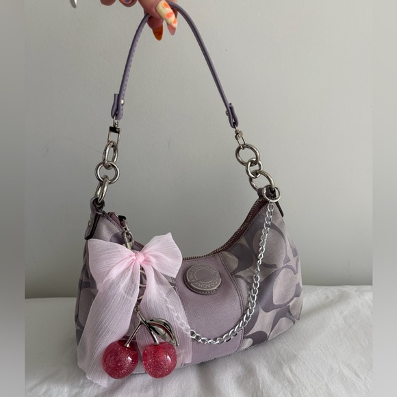 Vintage Coach Demi Lavender Shoulder Bag - Picture 3 of 8